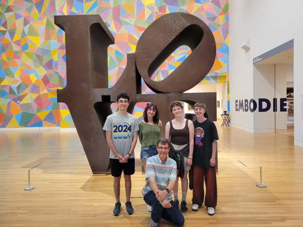 Albuquerque Academy students visiting the Albuquerque Museum of Art and History.