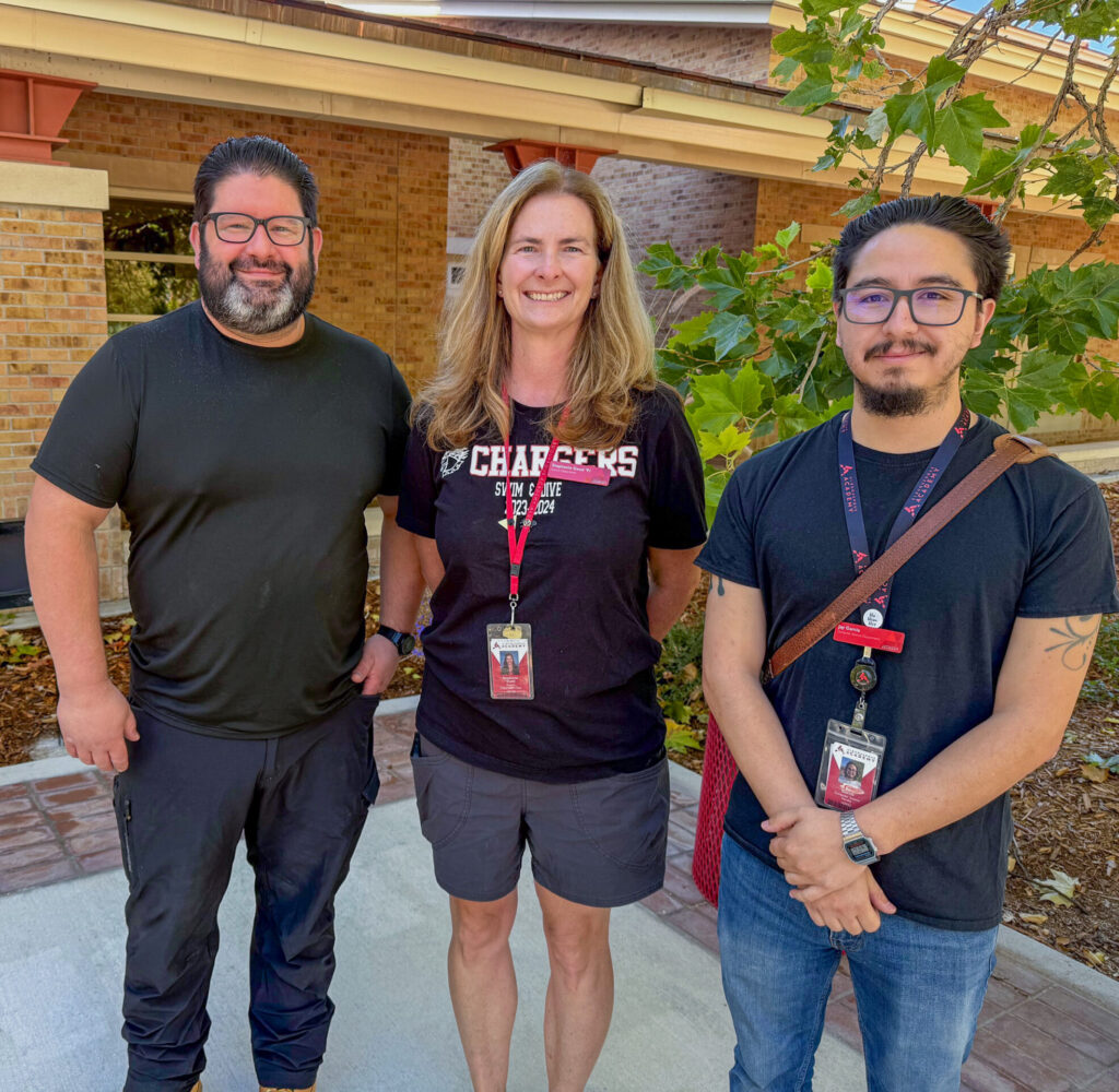 Nick Anaya ’00 Shapes Students for Life